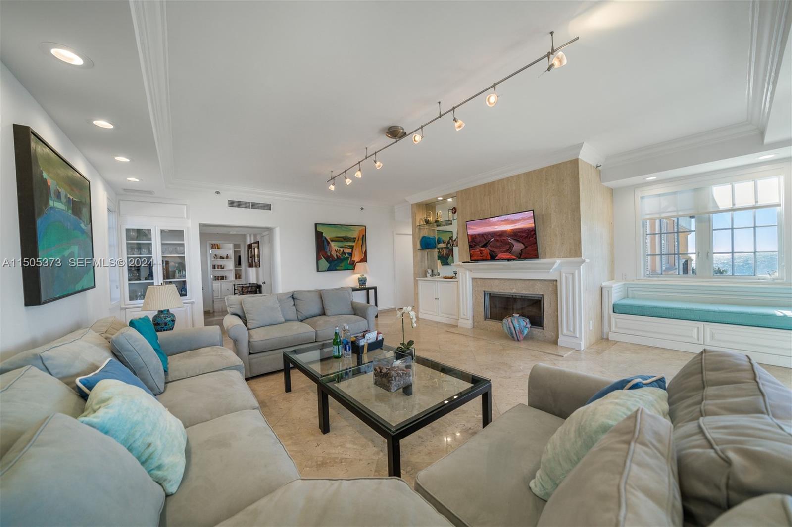 A11505373 Property Photo 39