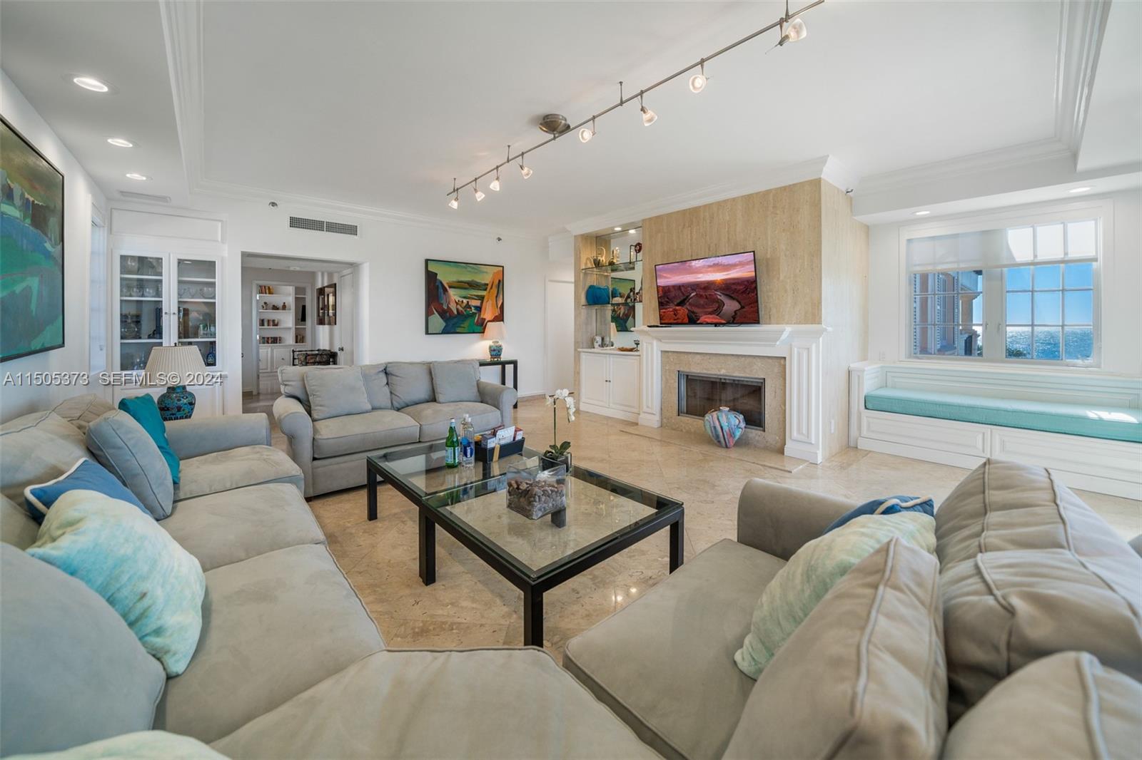 A11505373 Property Photo 42