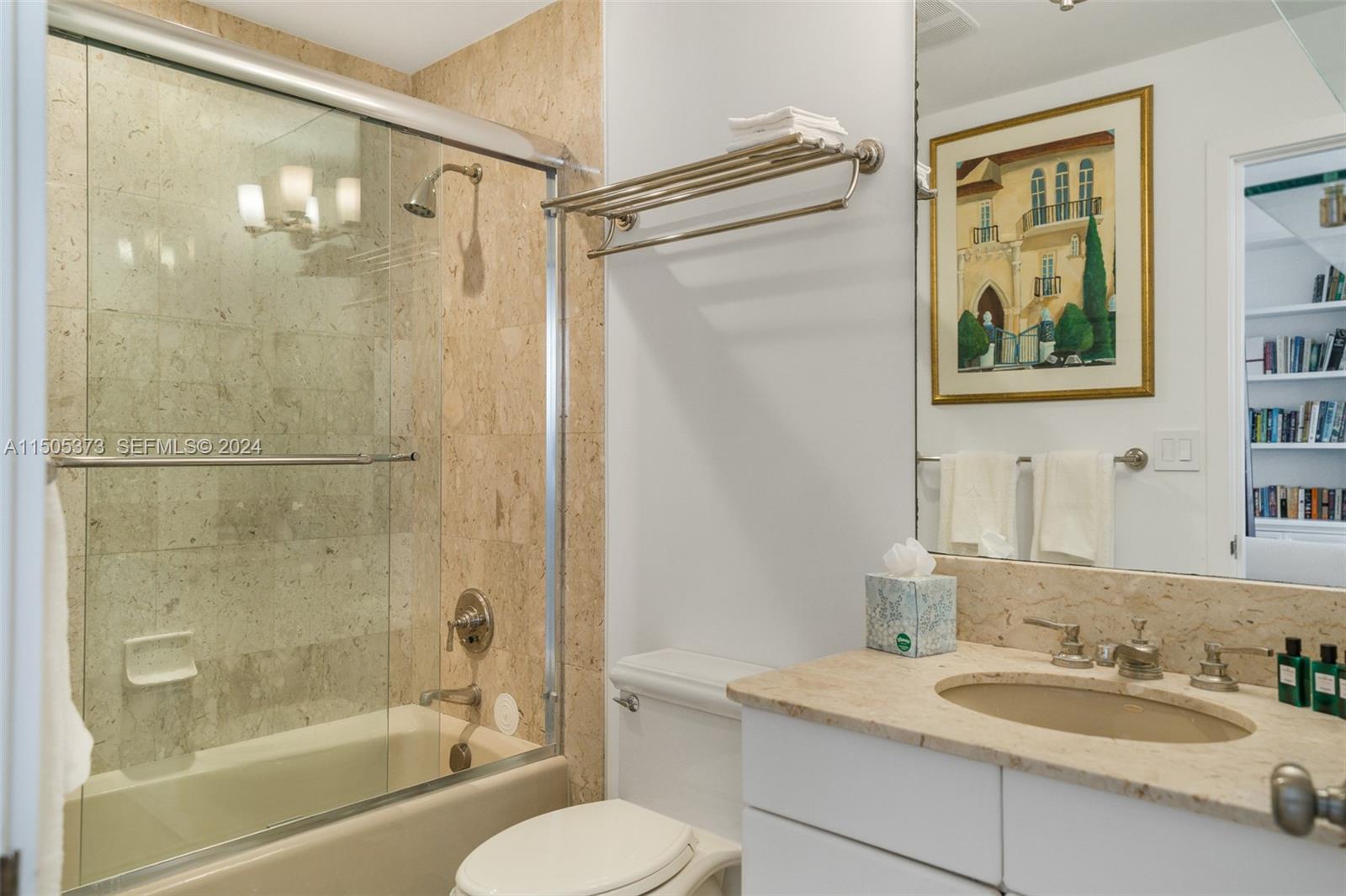 A11505373 Property Photo 46