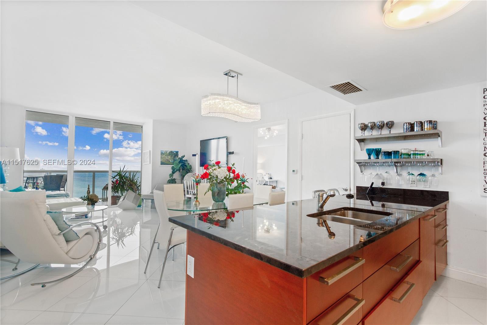 1830 S Ocean Drive Up5010 Property Photo 8