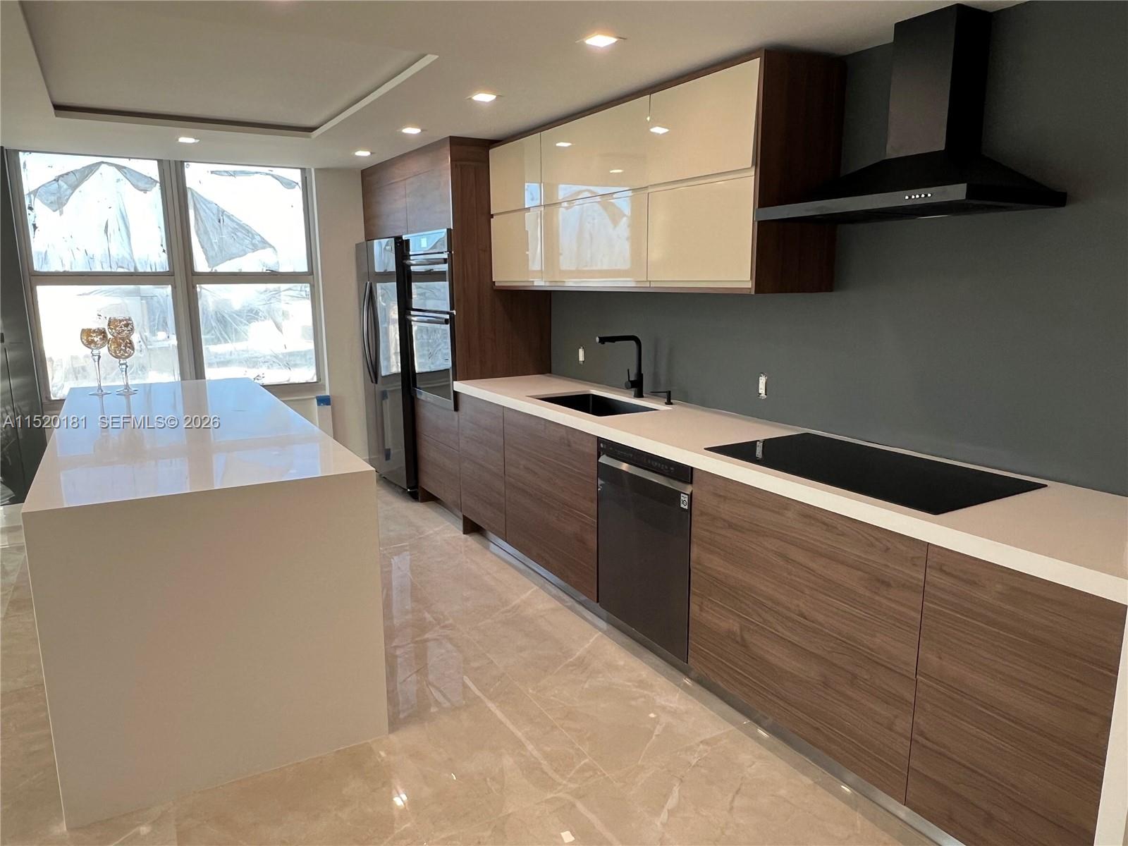 A11520181 Property Photo 15