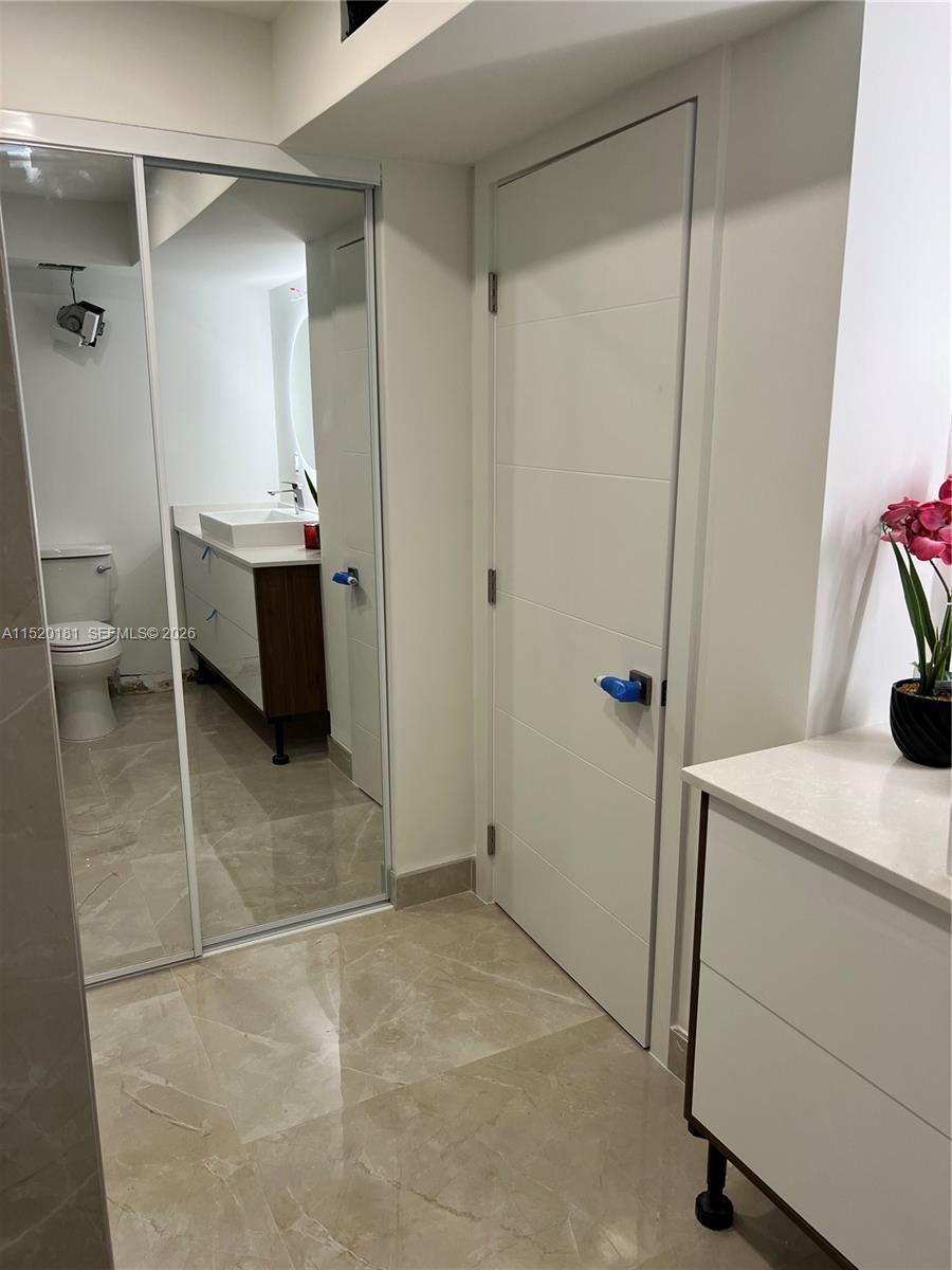 A11520181 Property Photo 16