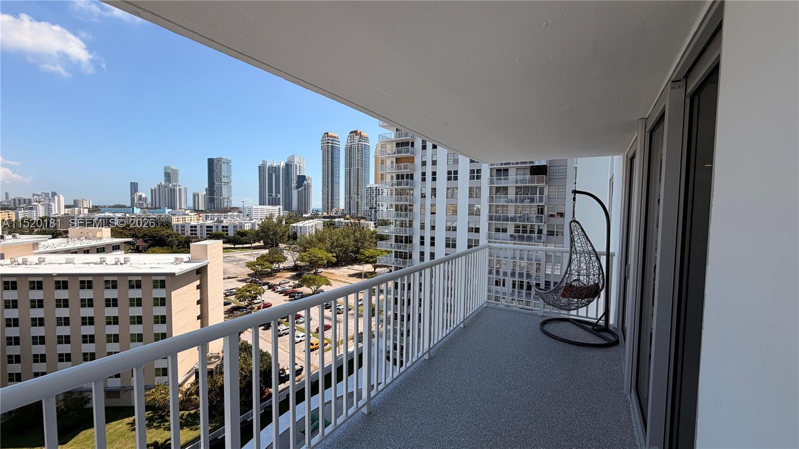 A11520181 Property Photo 32