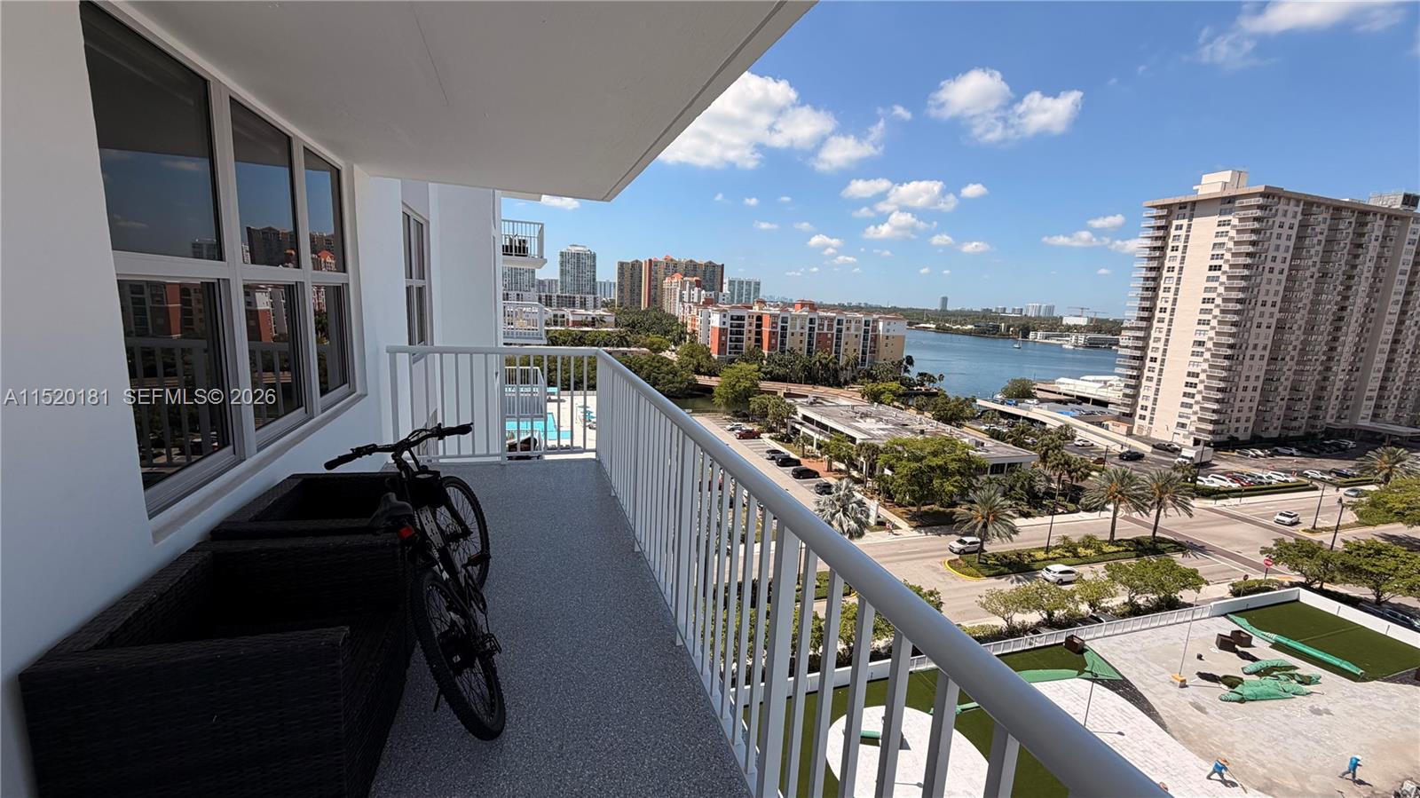 A11520181 Property Photo 36