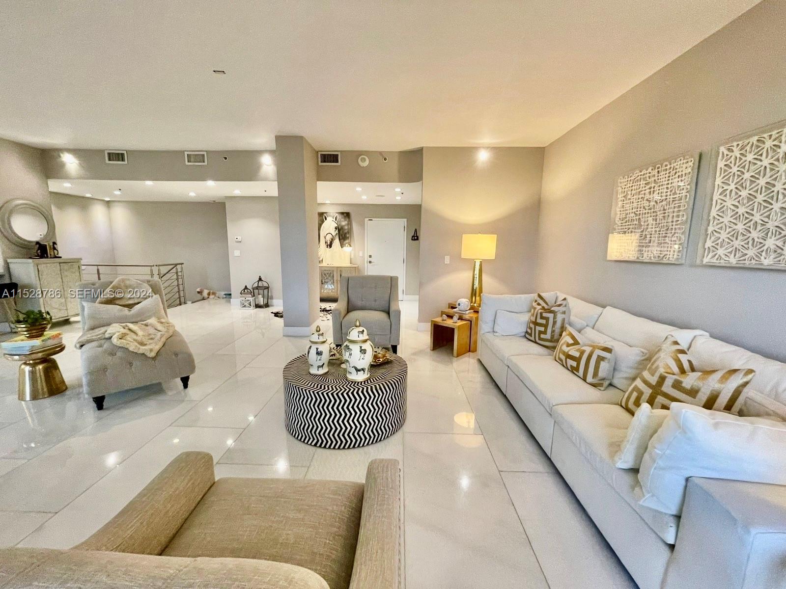 20225 NE 34th Court 2716