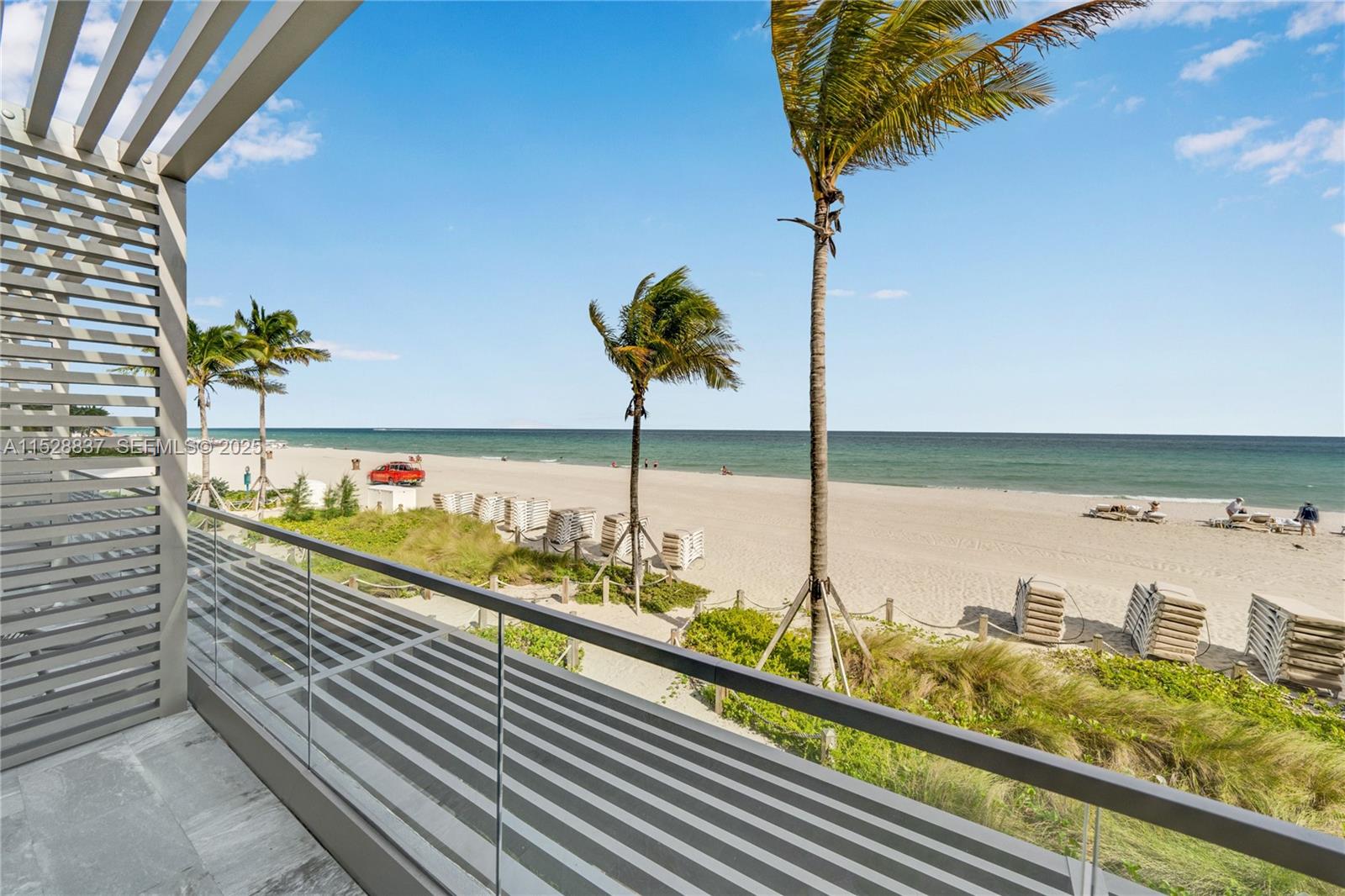 18975 Collins Avenue 2000 Property Photo 17