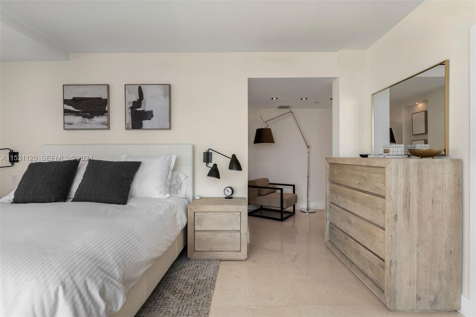 101 Ocean Drive 907 Property Photo 14