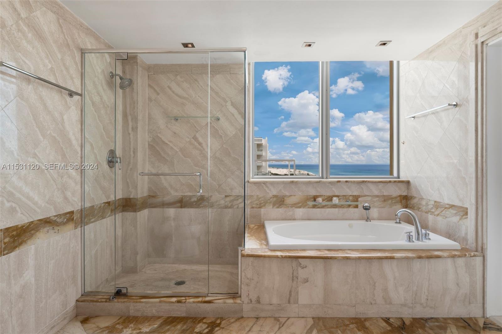 101 Ocean Drive 907 Property Photo 20