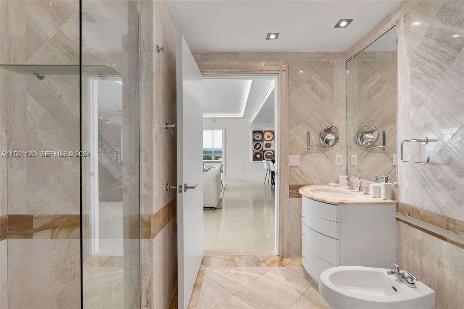 101 Ocean Drive 907 Property Photo 25