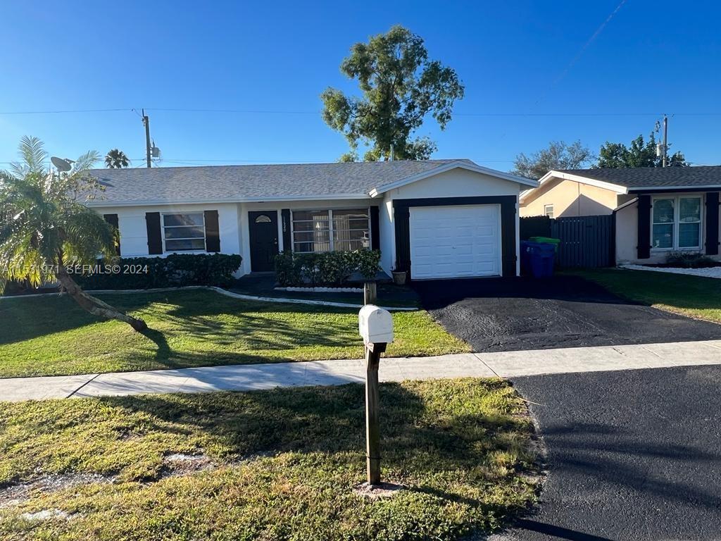 11520 Nw 31st Place Property Photo 2