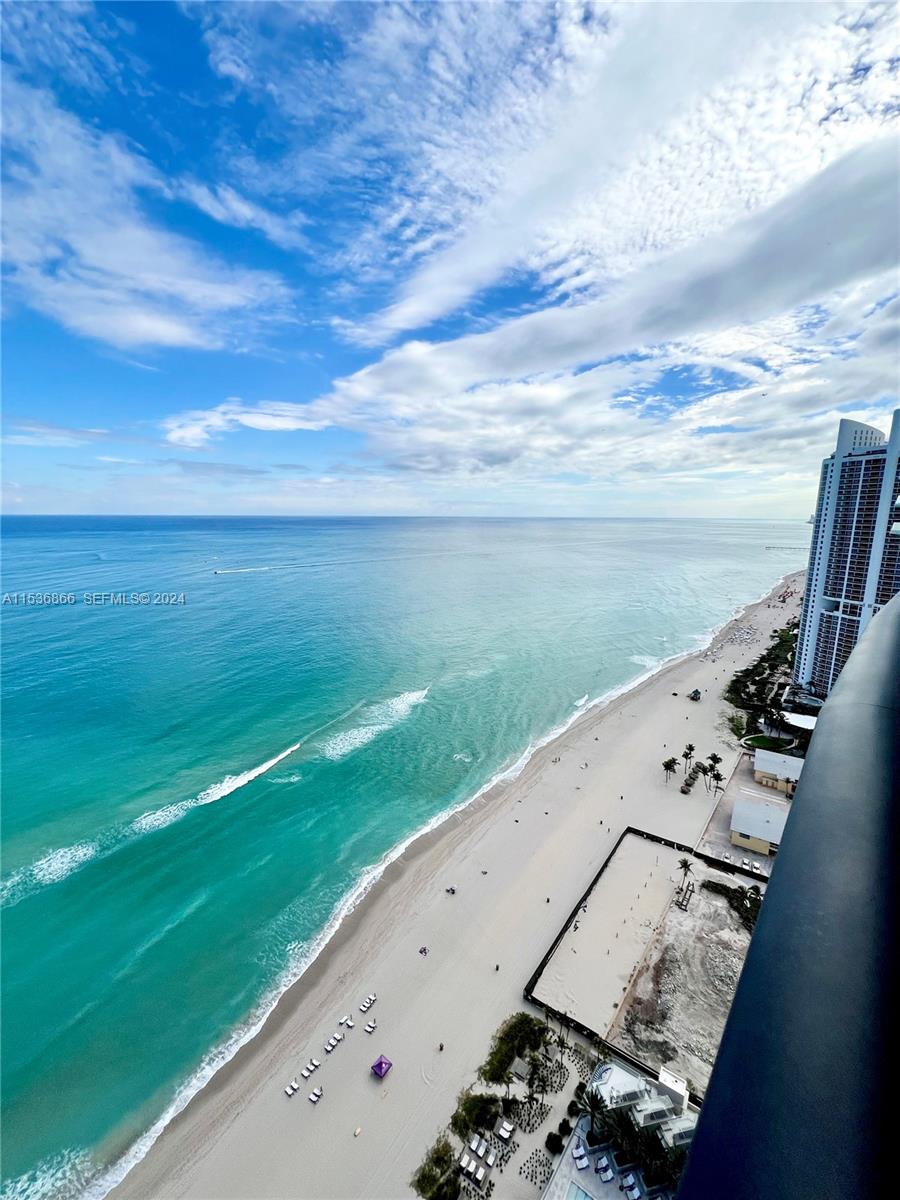 18555 Collins Avenue 3501 Property Photo 24