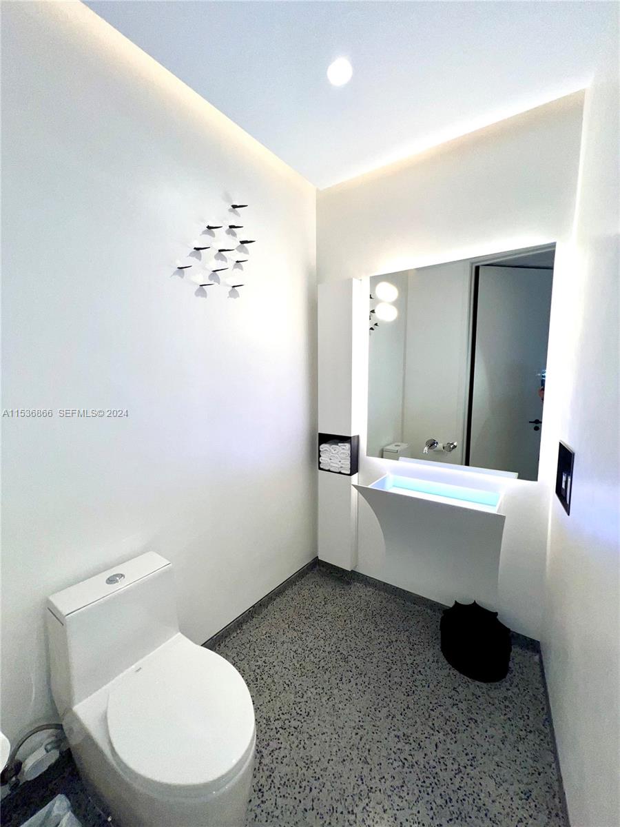 18555 Collins Avenue 3501 Property Photo 33