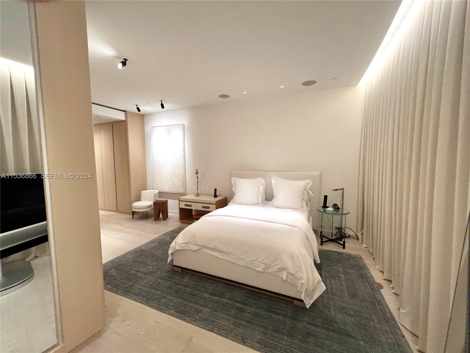 18555 Collins Avenue 3501 Property Photo 49