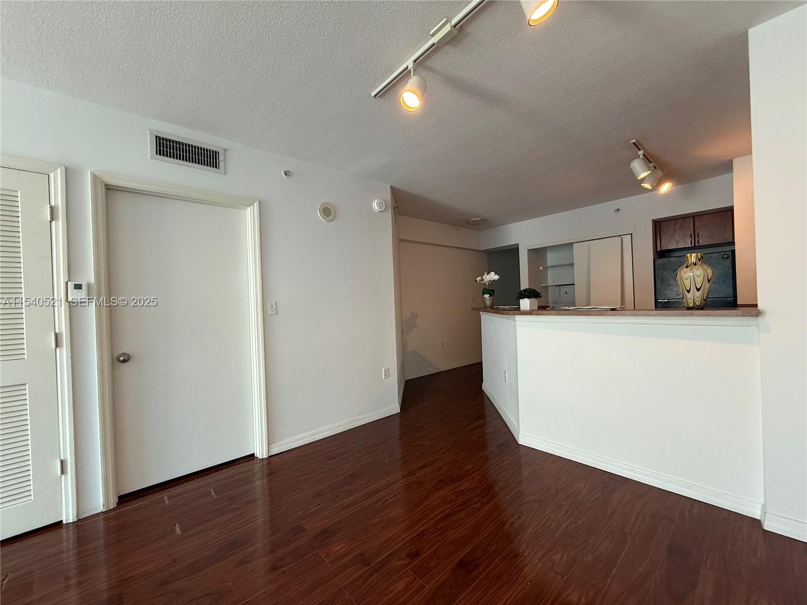 9201 Collins Avenue 1023 Property Photo 12
