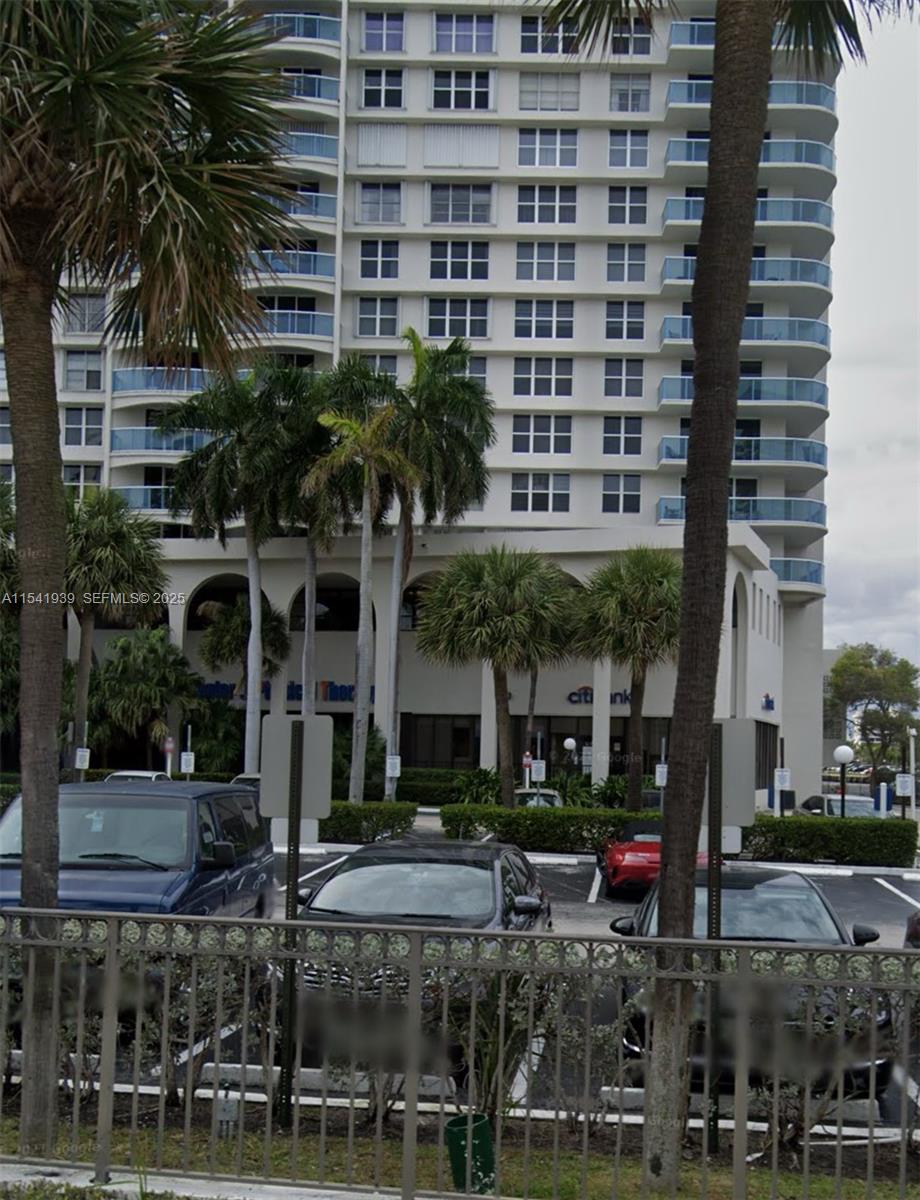3800 S Ocean Drive G7 Property Photo 3