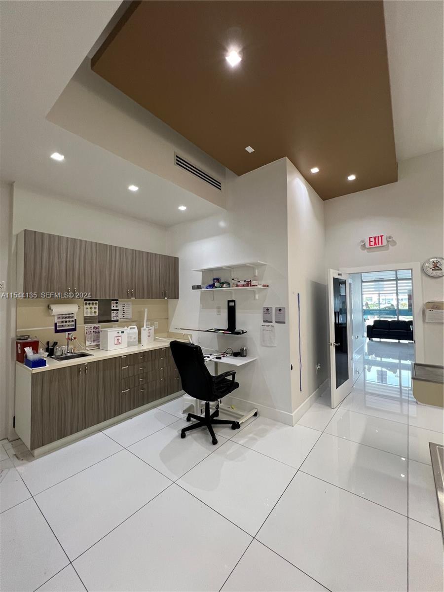 A11544135 Property Photo 3
