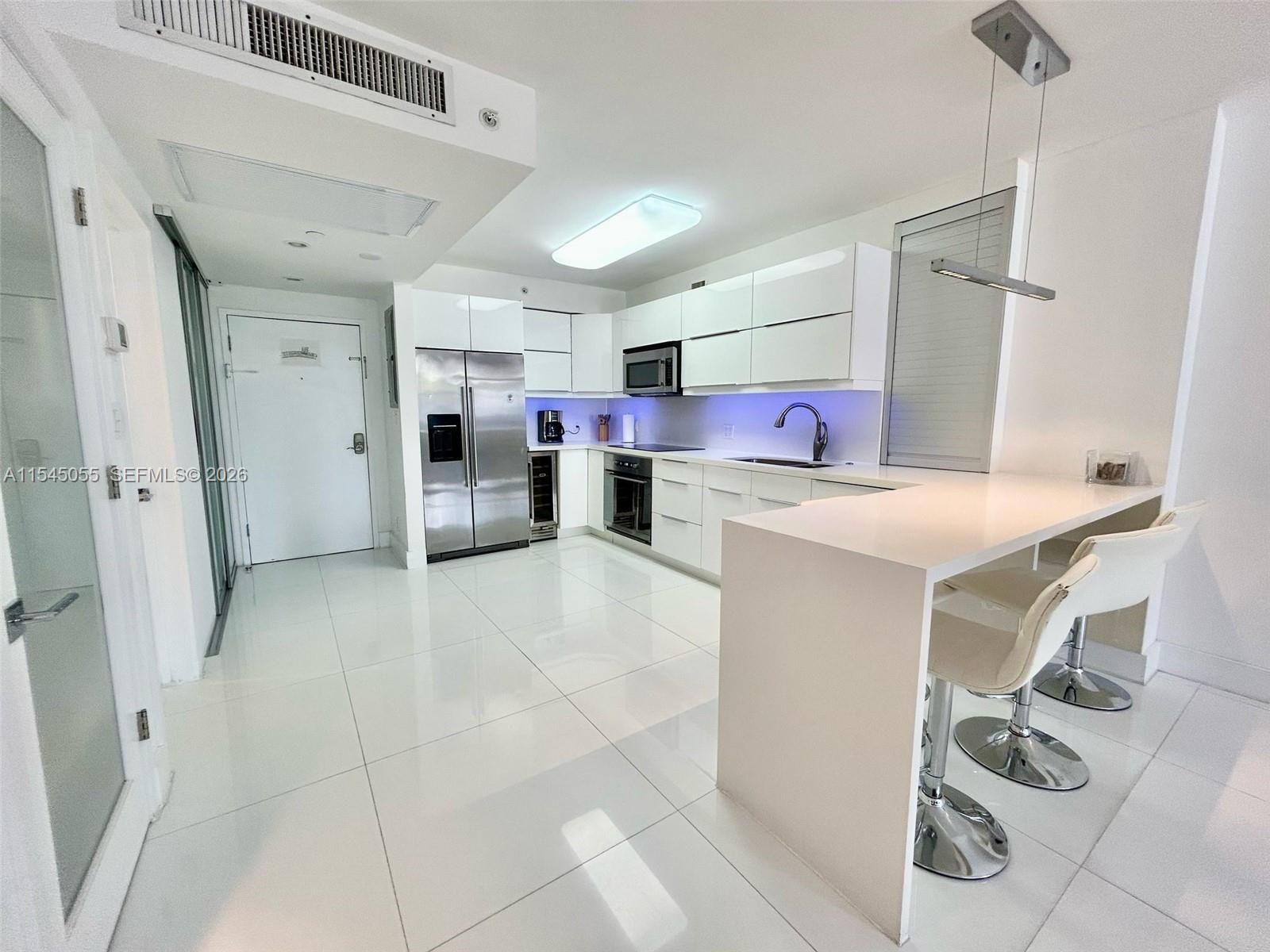 A11545055 Property Photo 4