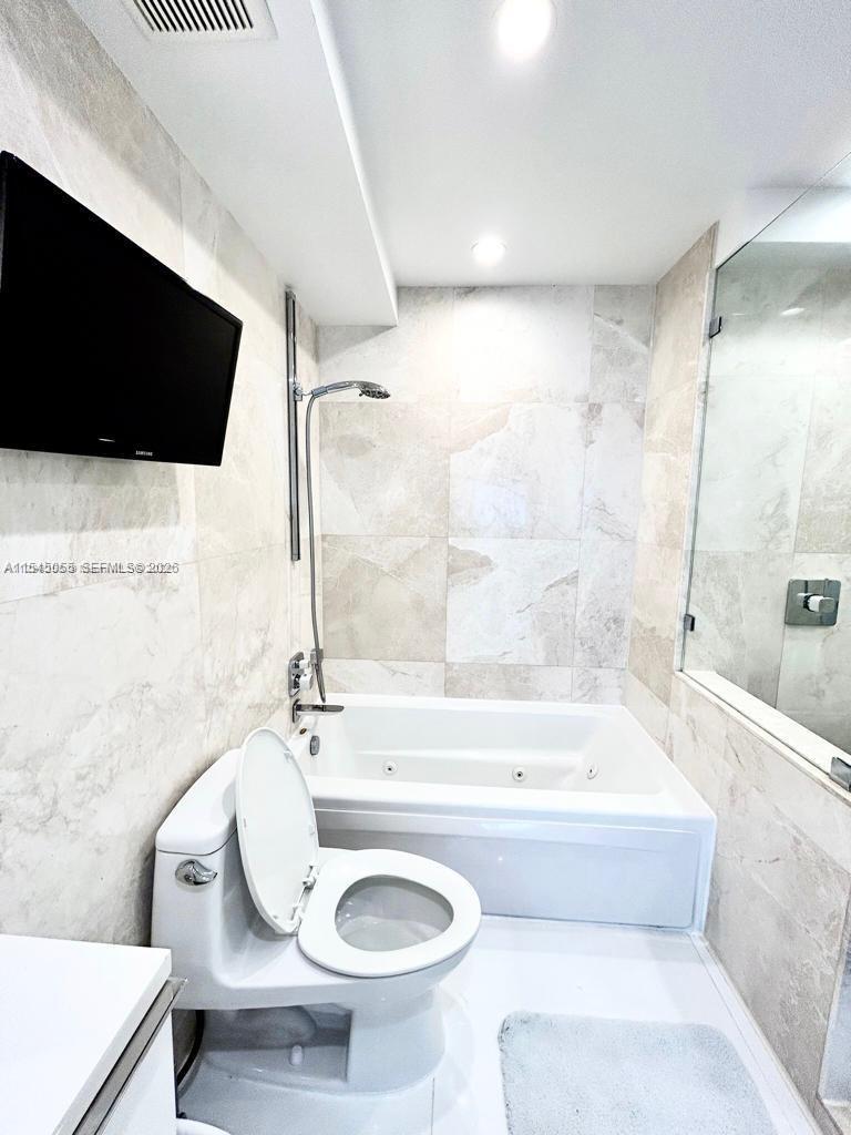 A11545055 Property Photo 14