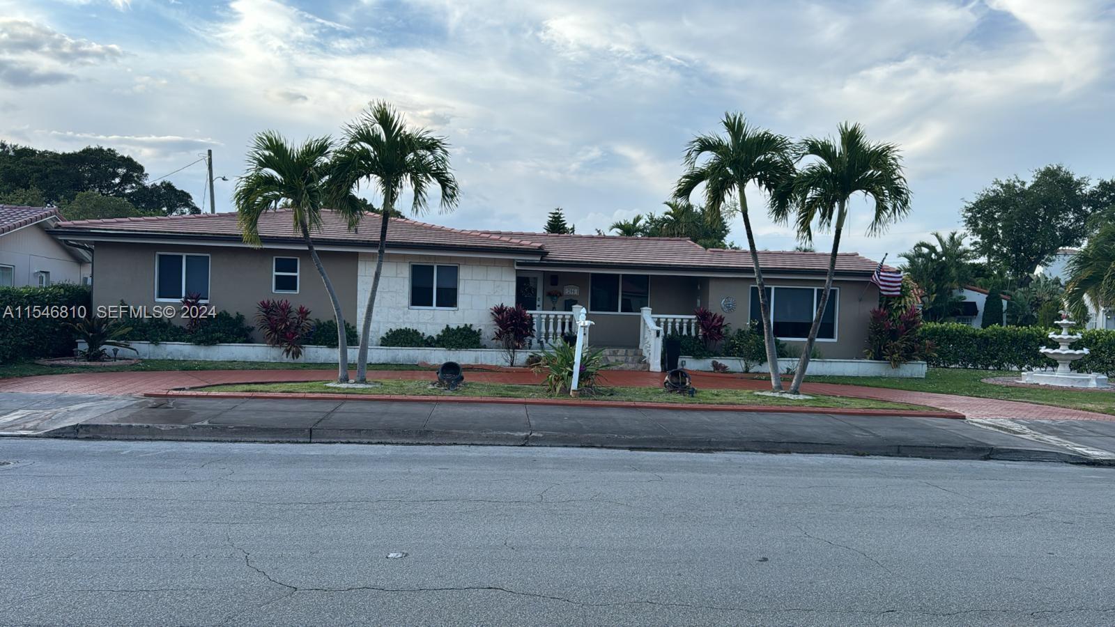 206 Ponce De Leon Boulevard