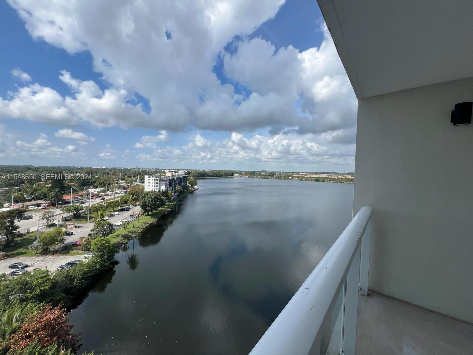 1301 Ne Miami Gardens Drive 1101w Property Photo 2