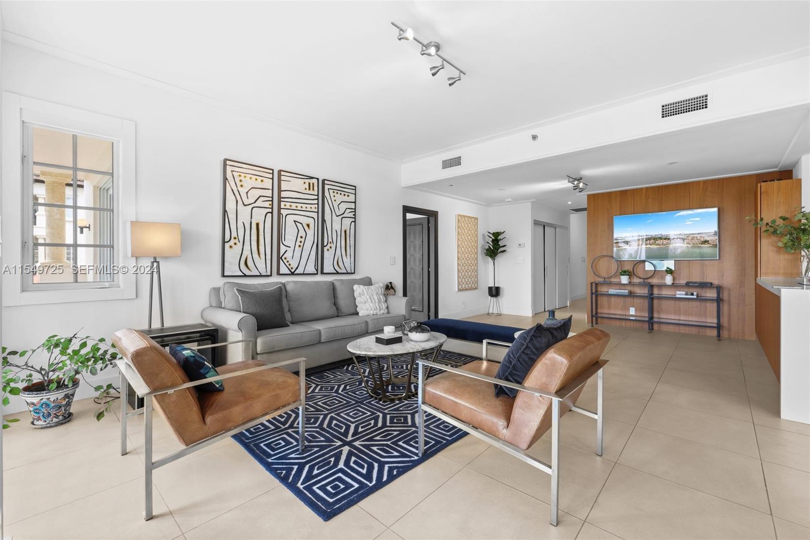 19127 Fisher Island Drive 19127 Property Photo 3