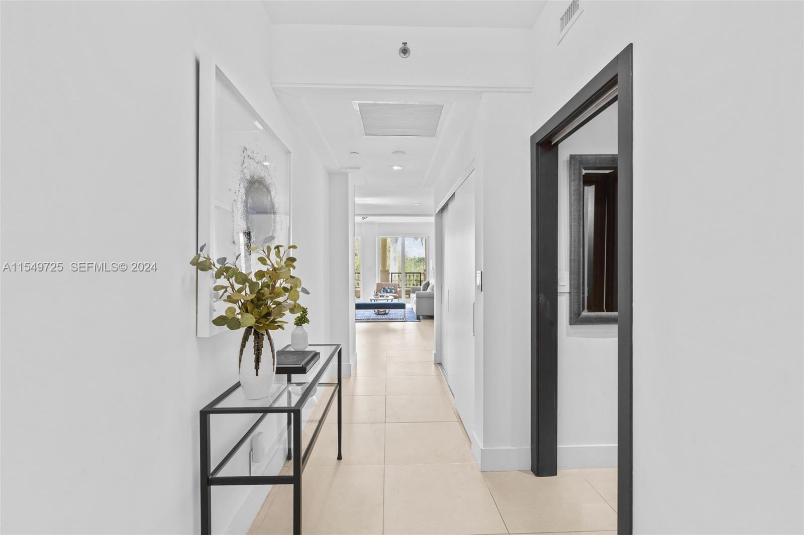 19127 Fisher Island Drive 19127 Property Photo 8