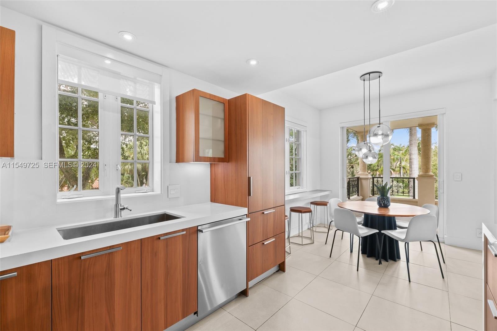 19127 Fisher Island Drive 19127 Property Photo 15