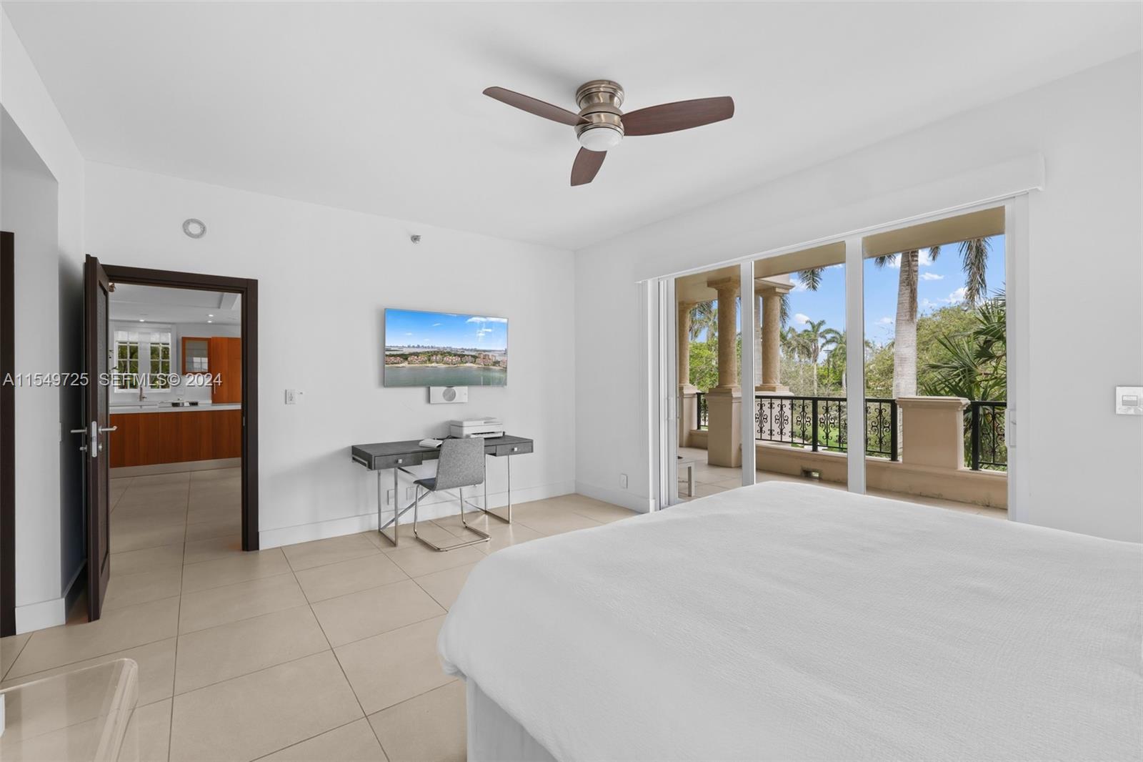 19127 Fisher Island Drive 19127 Property Photo 24