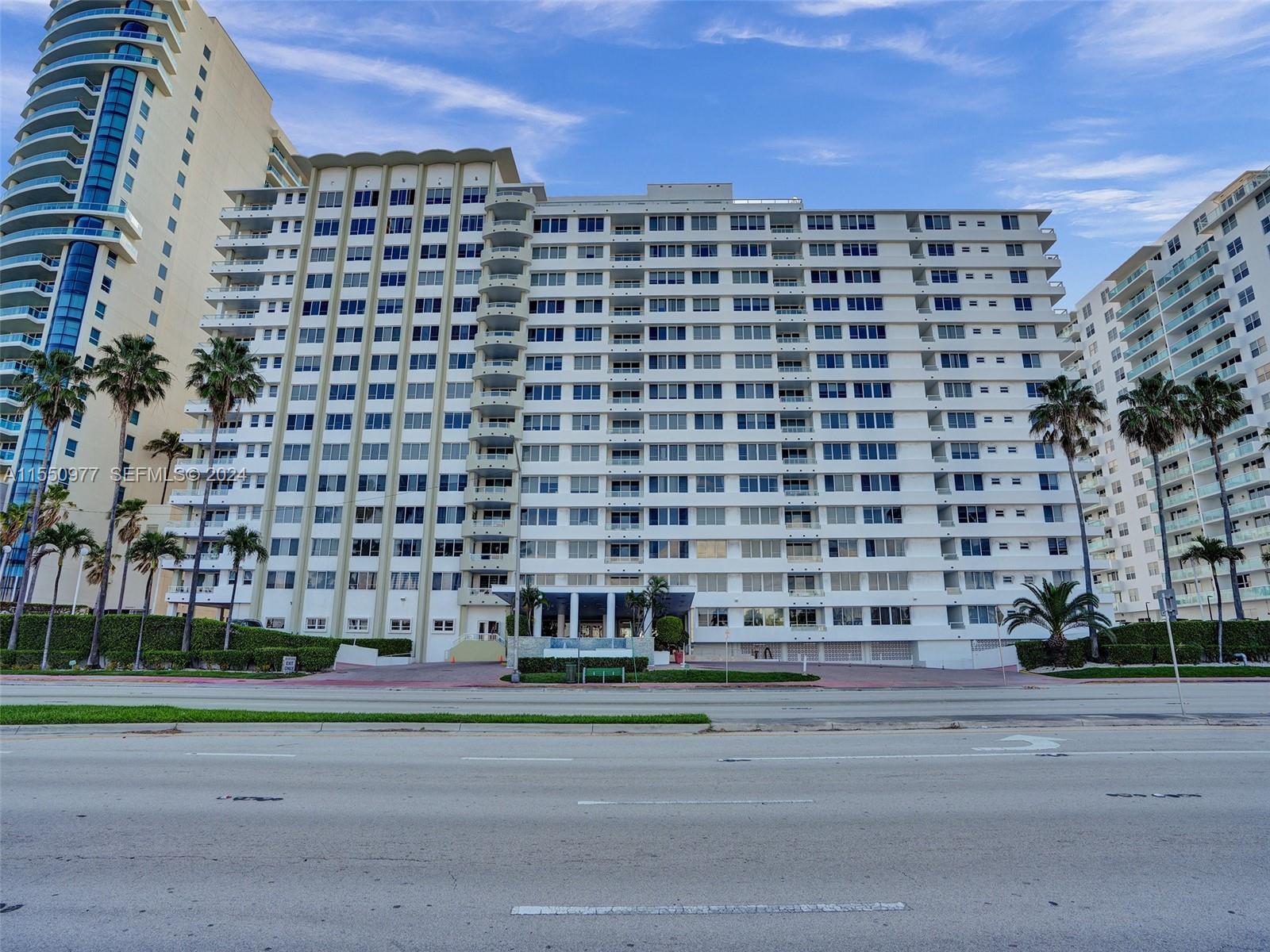 5005 Collins Avenue 725 Property Photo 1