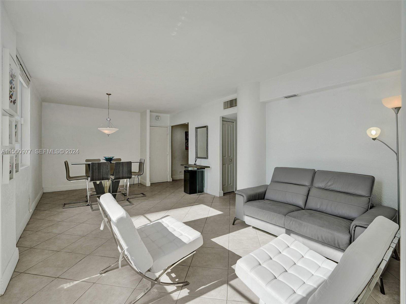 5005 Collins Avenue 725 Property Photo 4