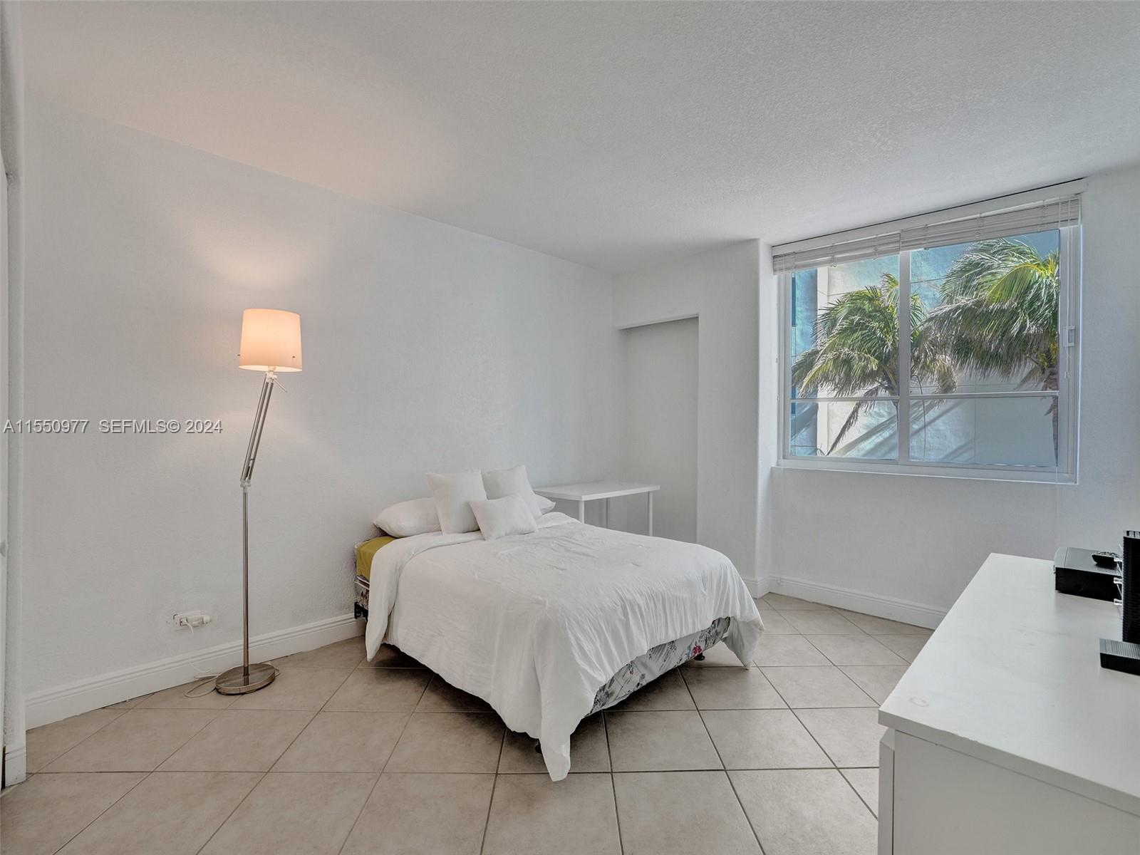5005 Collins Avenue 725 Property Photo 20