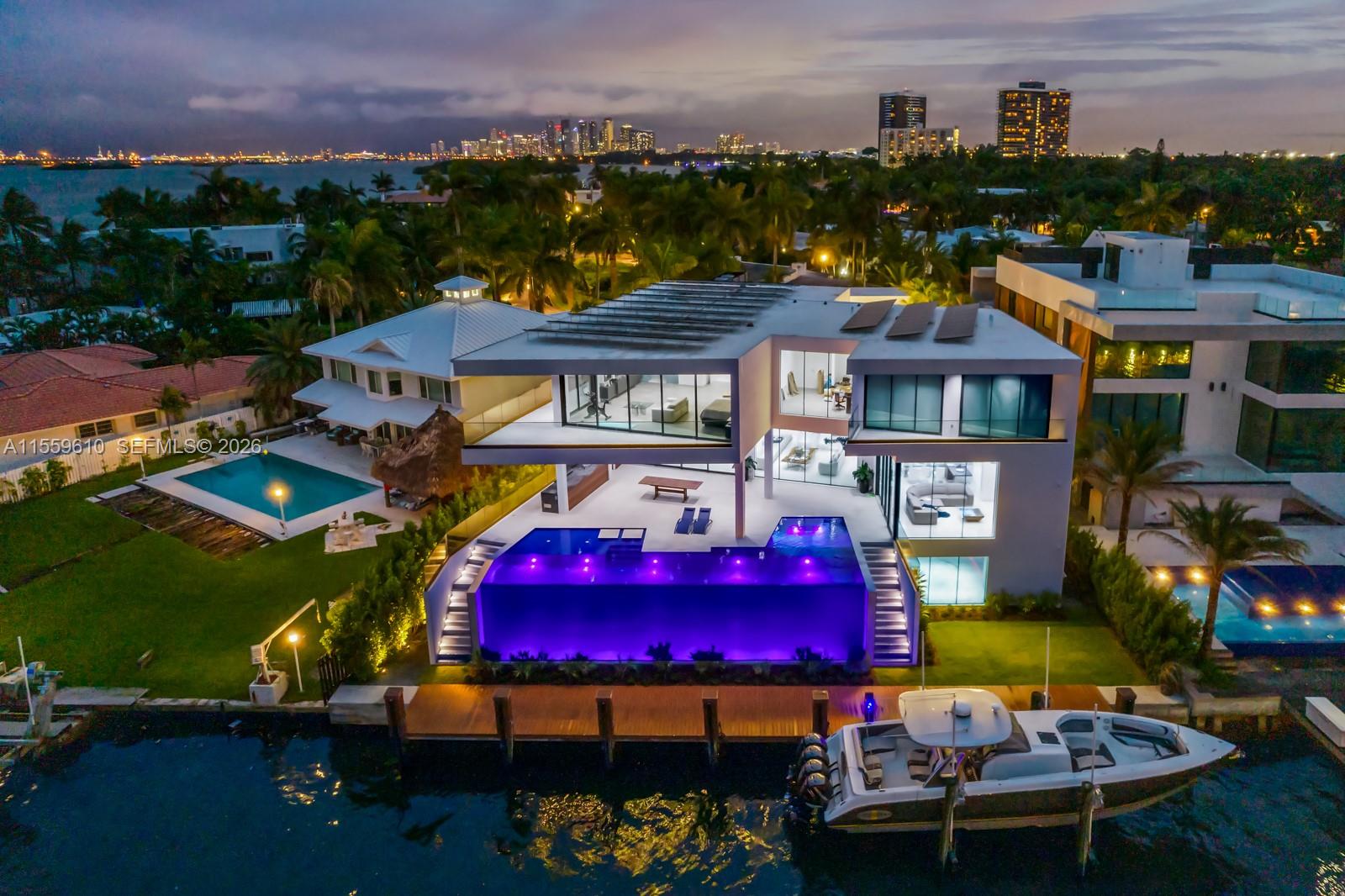 1133 Belle Meade Island Drive