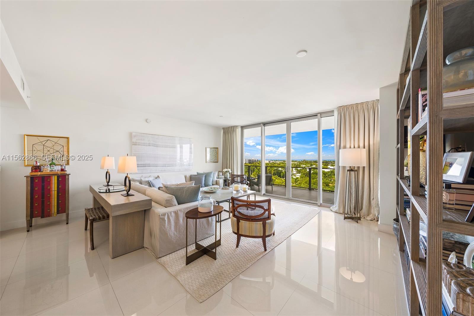 360 Ocean Drive 905s Property Photo 2