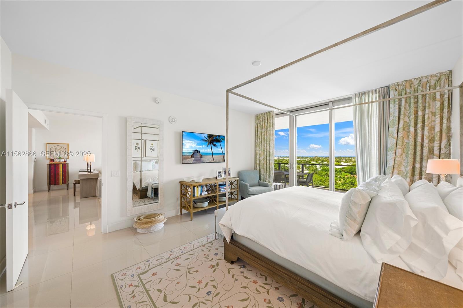 360 Ocean Drive 905s Property Photo 11