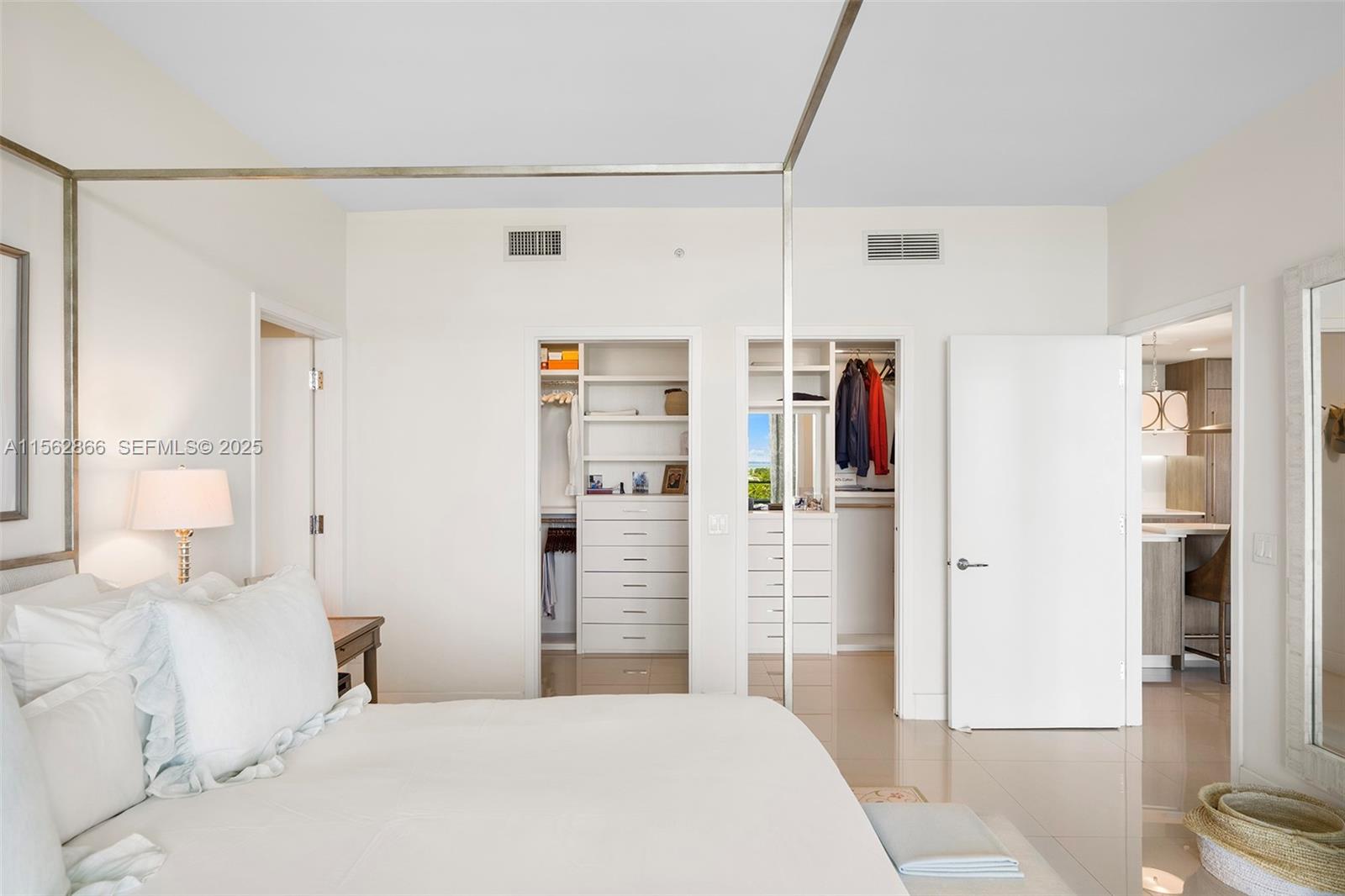 360 Ocean Drive 905s Property Photo 12