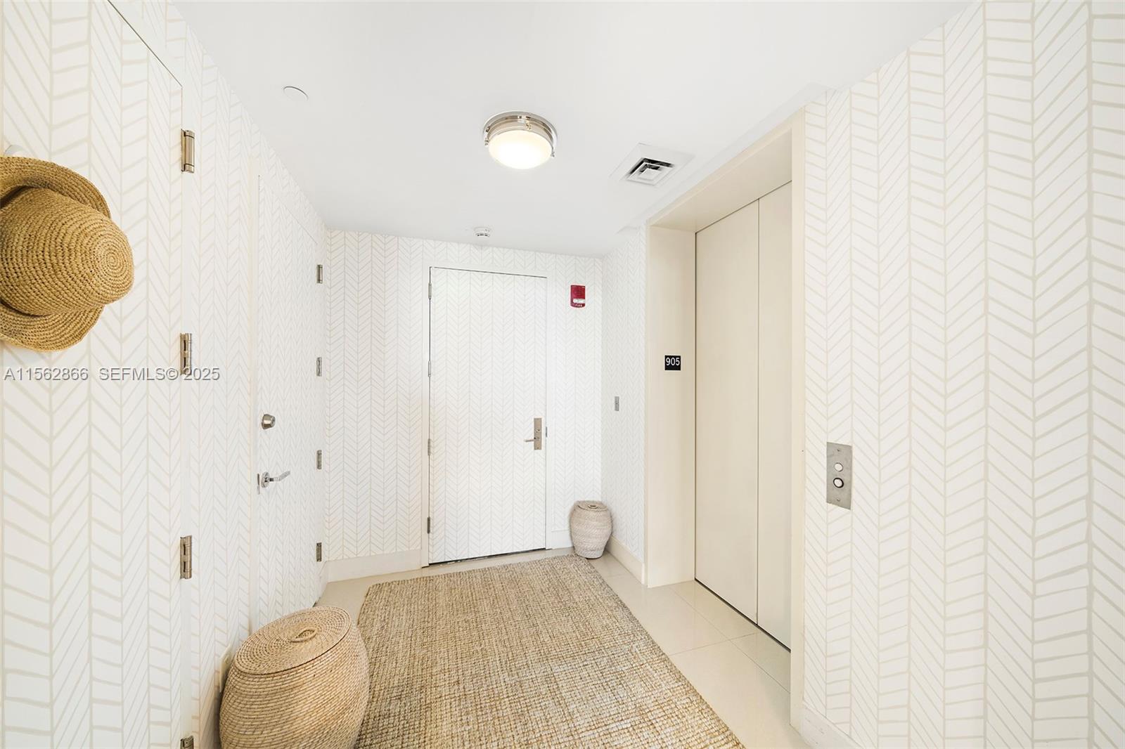 360 Ocean Drive 905s Property Photo 23