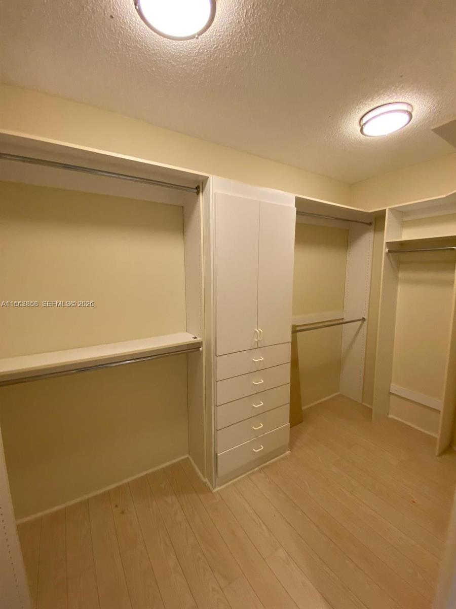 21205 Yacht Club Drive Ph09 Property Photo 27