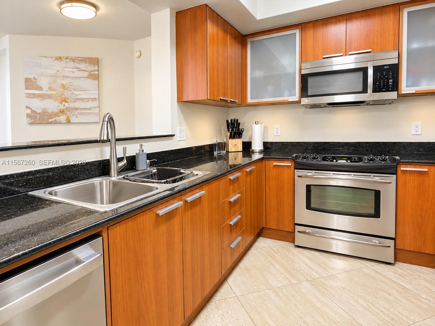 16699 Collins Avenue 3009 Property Photo 6