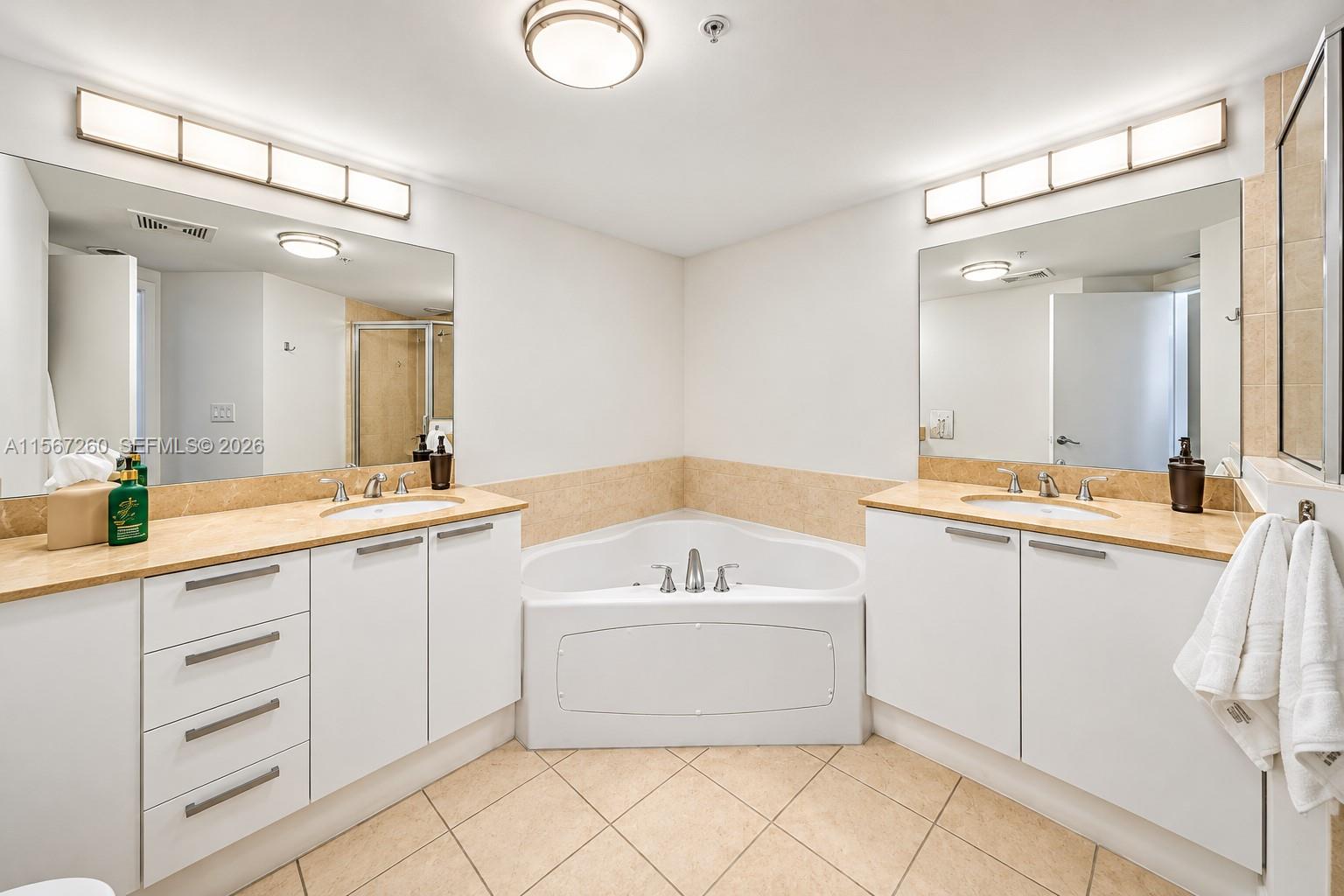 16699 Collins Avenue 3009 Property Photo 15