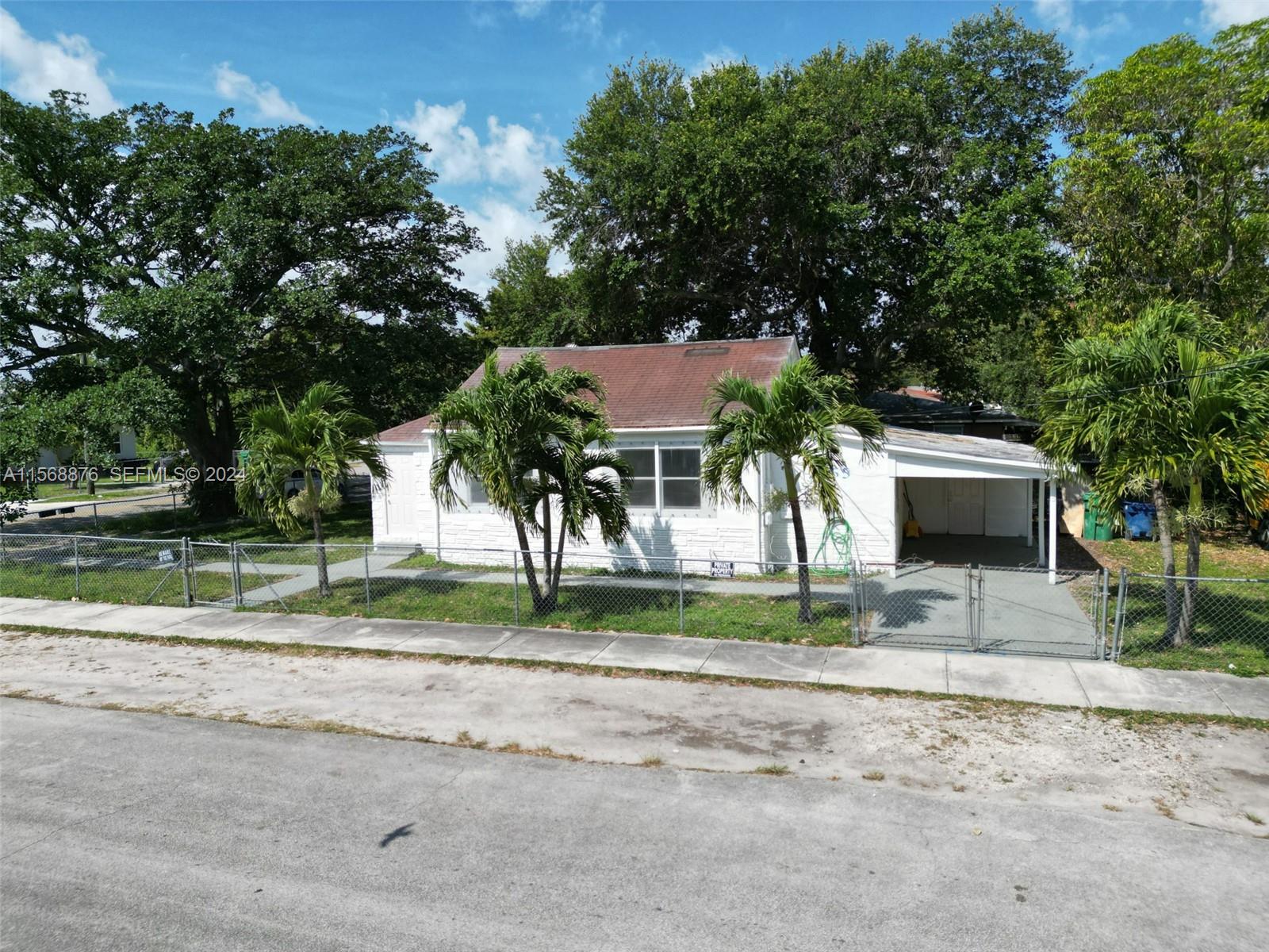 2255 Nw 63rd Street Property Photo 2