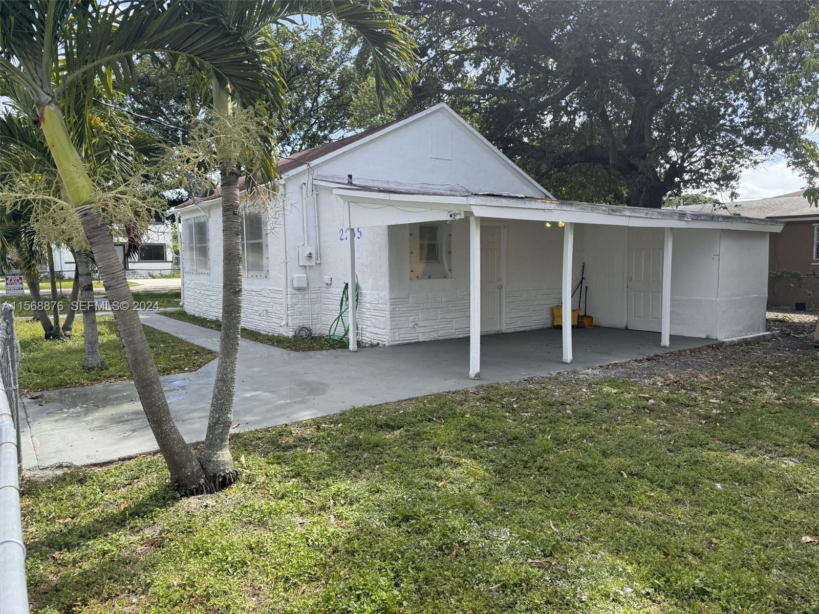 2255 Nw 63rd Street Property Photo 3