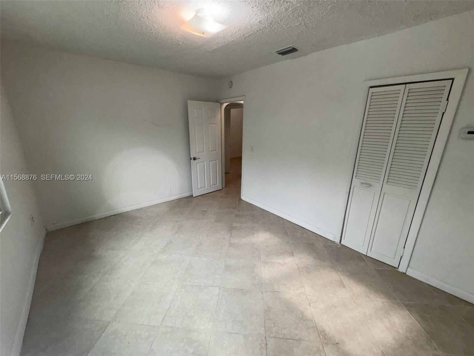 2255 Nw 63rd Street Property Photo 8