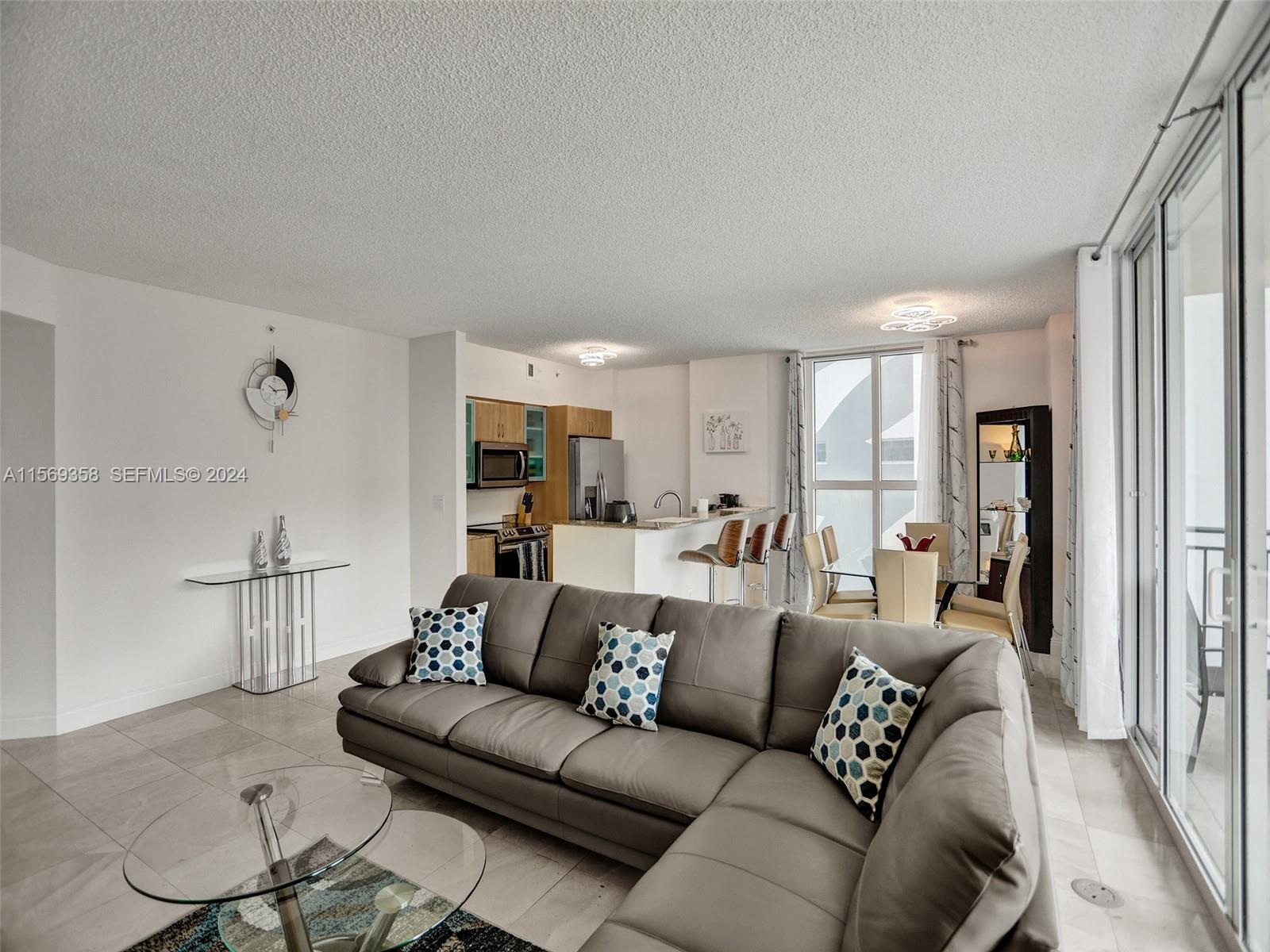17555 Atlantic Boulevard 1101 Property Photo 4