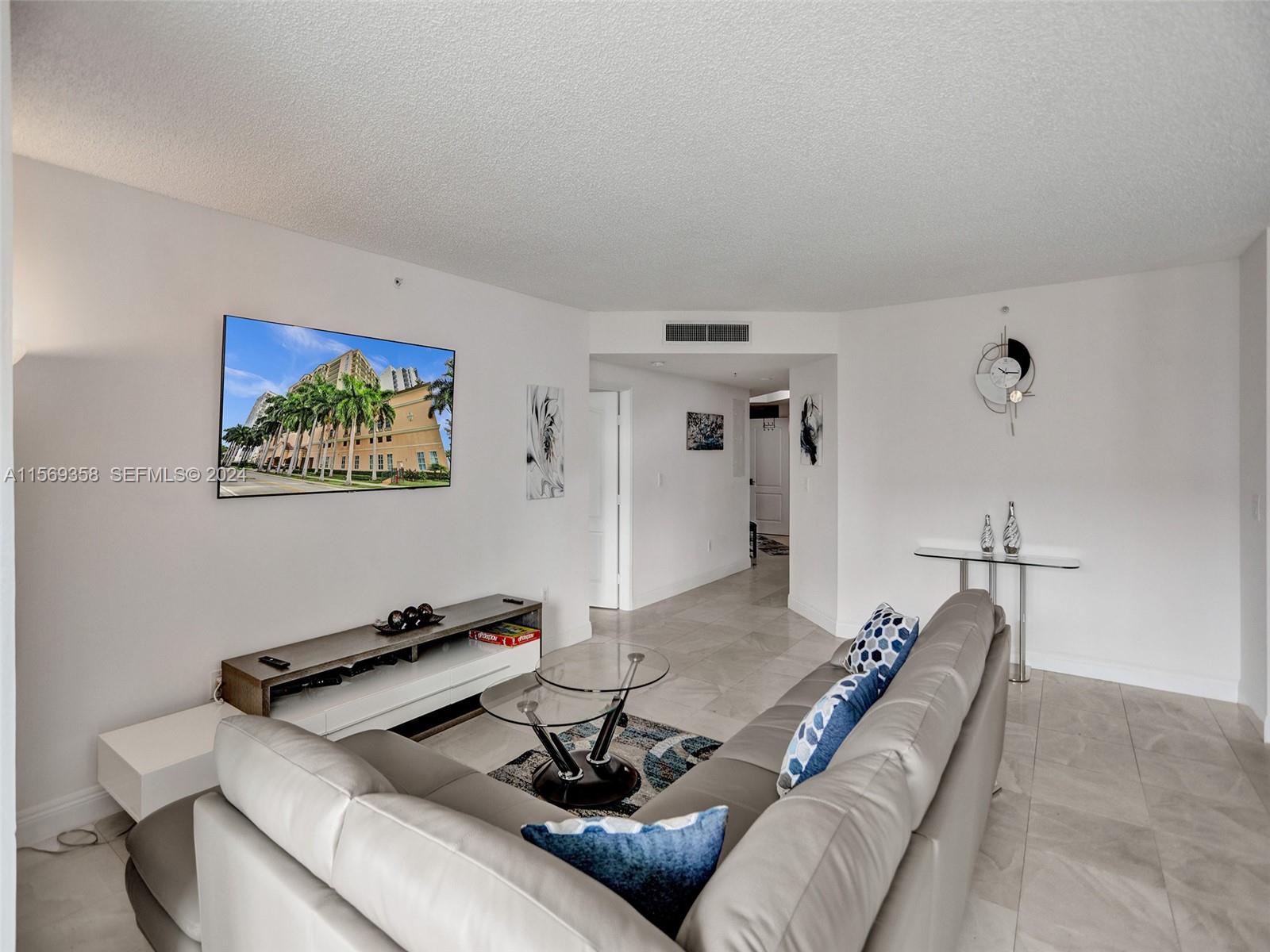 17555 Atlantic Boulevard 1101 Property Photo 5