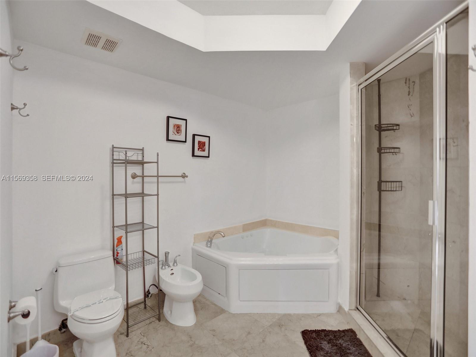 17555 Atlantic Boulevard 1101 Property Photo 23