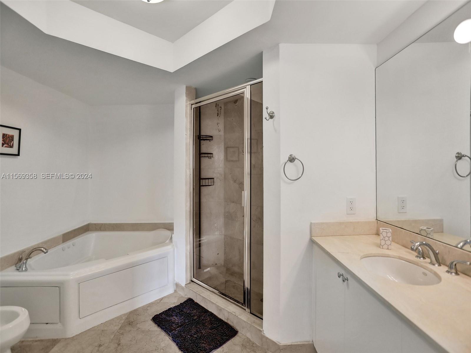 17555 Atlantic Boulevard 1101 Property Photo 25