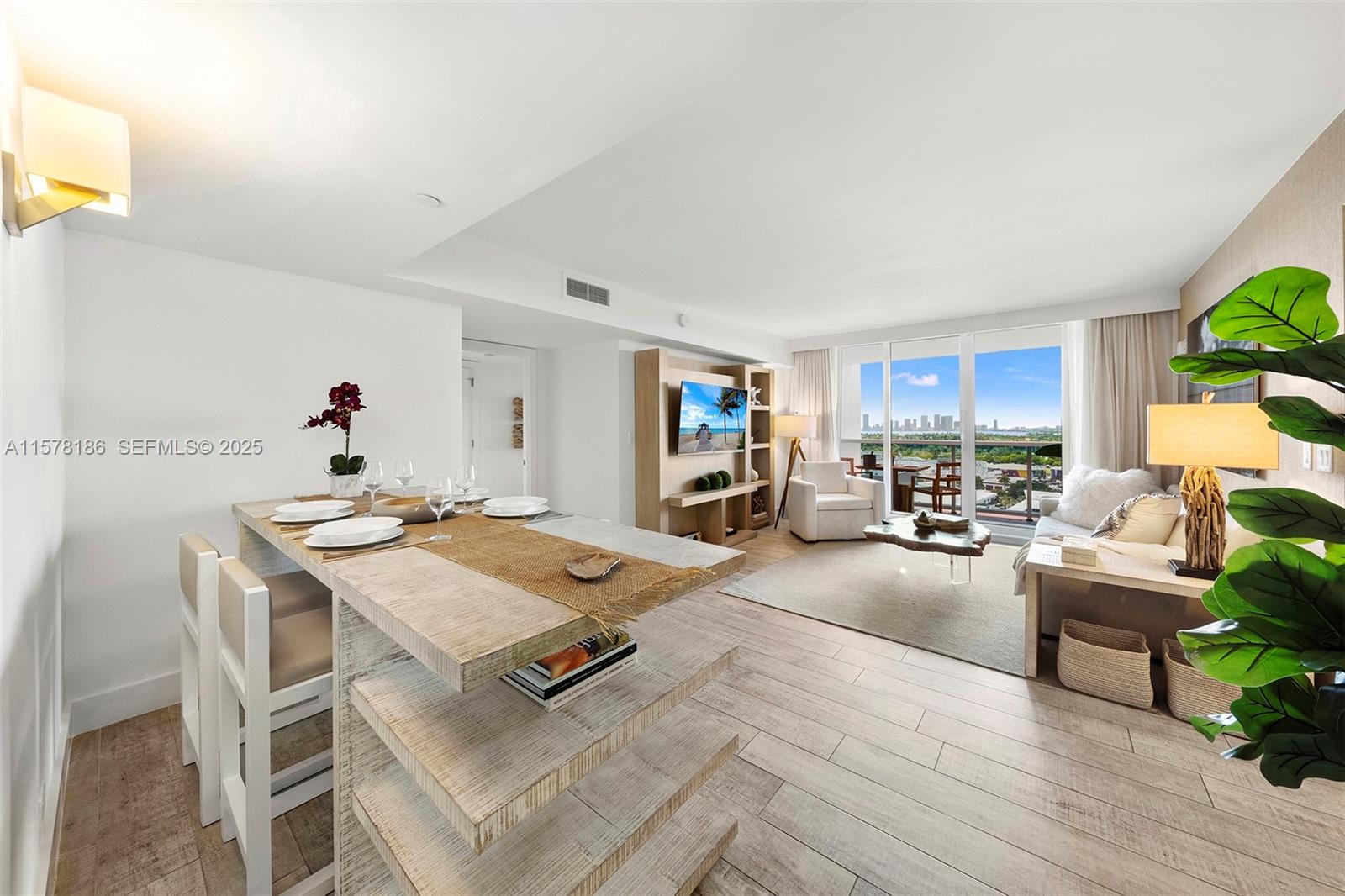 A11578186 Property Photo 11