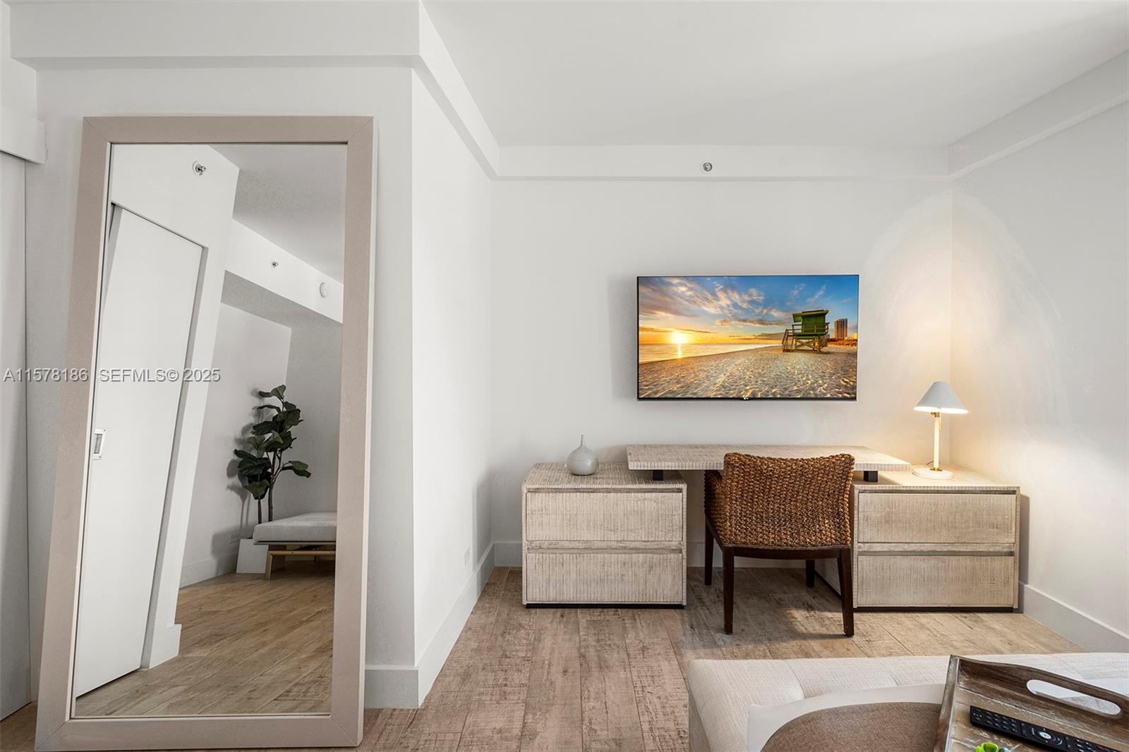 A11578186 Property Photo 20