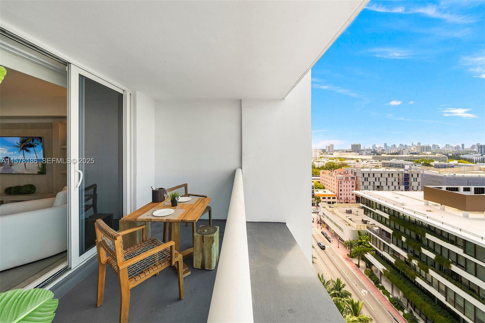 A11578186 Property Photo 38