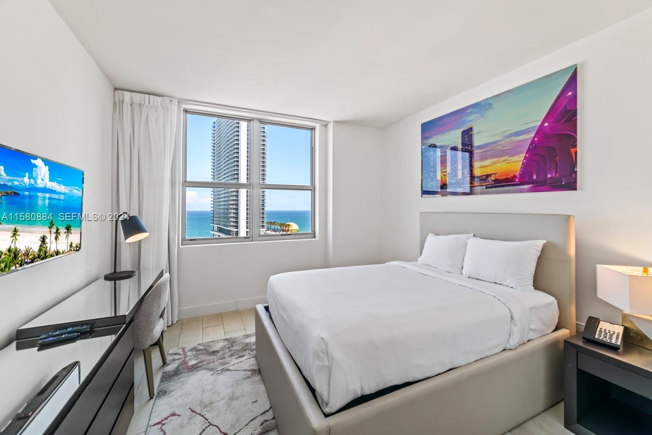 4010 S Ocean Drive R1601 Property Photo 3